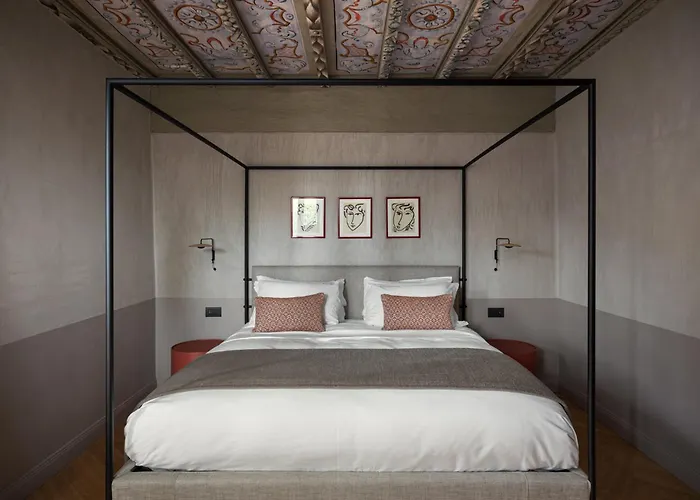 Relais Roncolo 1888 - Small Luxury Hotels Of The WorldAgriturismo